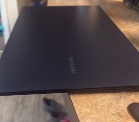 Samsung Laptop – i7 / 16GB RAM / 1TB SSD – Excellent Condition