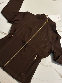 Lululemon Define Cropped Jacket Brown Gold Zipper (NOT AUTHENTIC)