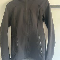 Lululemon Fast and Free Cropped Waterproof Jacket