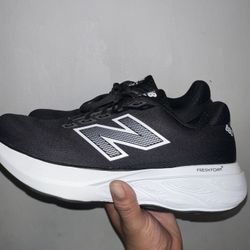 Mens New Balance 880  Size 11.5  2 E