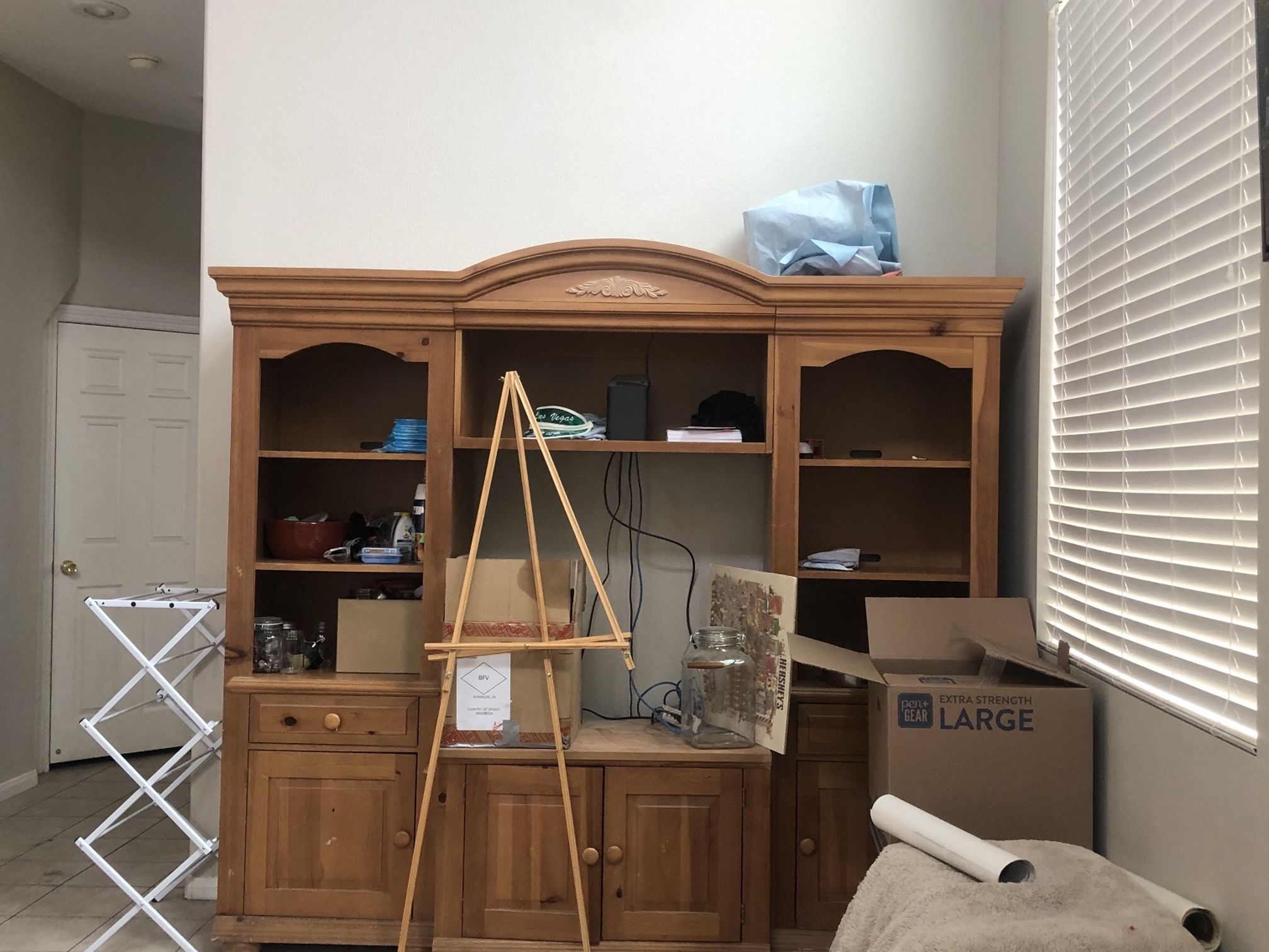 TV Cabinet - Free