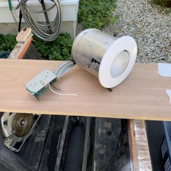 Ceiling  Light Fixtures , 6  Of Them