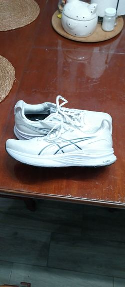 Asics Kayano-32 Men's size 10.5