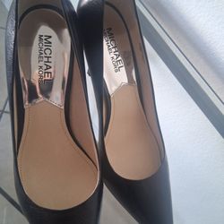 Michael Kors Women's Black Leather Pointed Toe Stiletto Pumps Slip On 