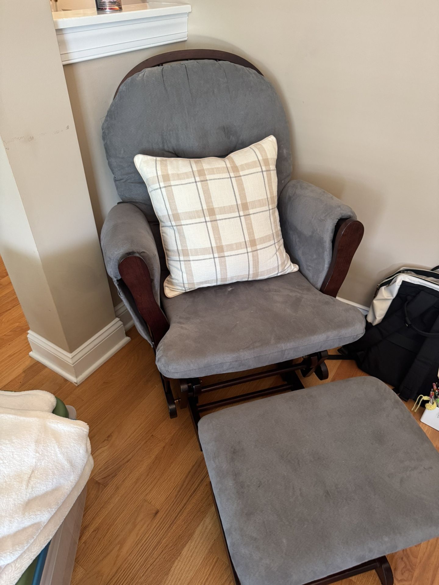 Gray Glider Chair with Ottoman