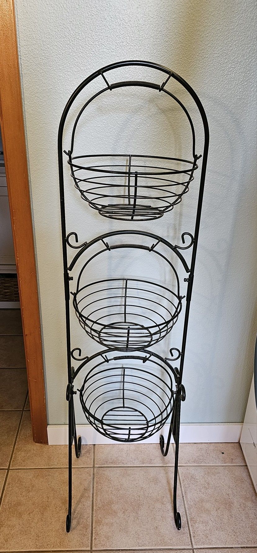 Wrought Iron 3 Tier Fruit Basket