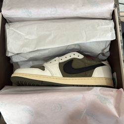 Air Jordan 1 Low Travis Scott - Medium Olive - Men 10.5