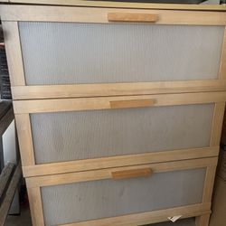 Dresser 15x31x40