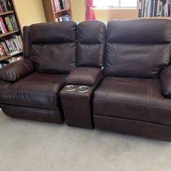 Pair of Power Leather Recliners – Excellent Condition!