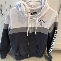 Dallas Cowboy Womans Hoddie Medium