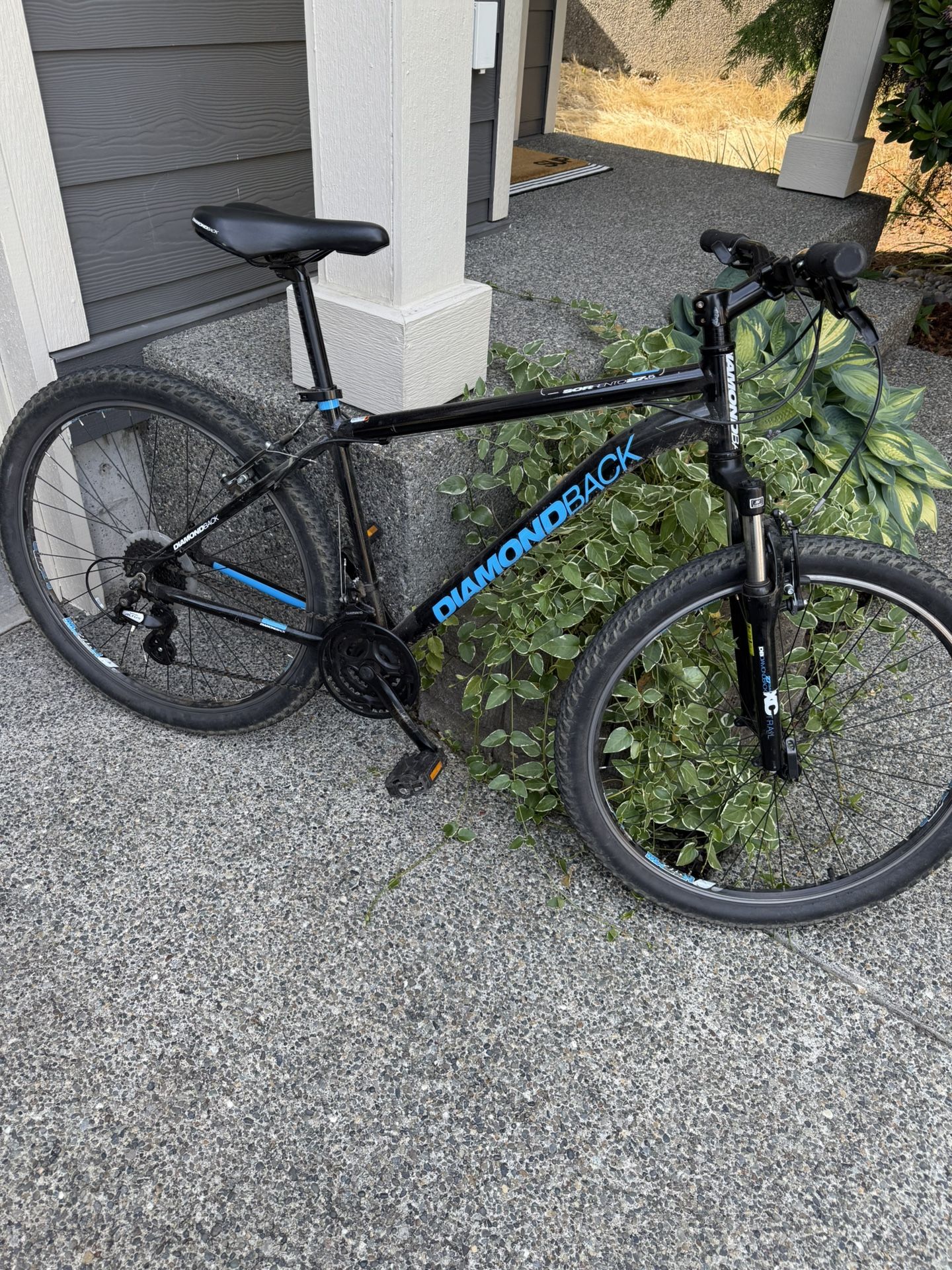 Diamondback Sorrento 17” Mountain Bike