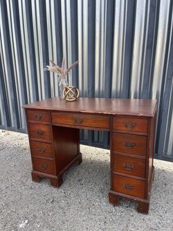 VINTAGE DESK (used)