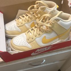 W Nike Dunk High