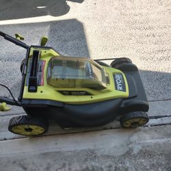 RYOBI 16" BATTERY OPERATED LAWN MOWER *EXCELLENT CONDITION*