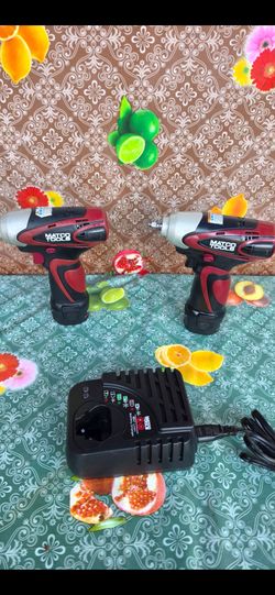 MATCO TOOLS 12-VOLT 1/4 IN IMPACT WRENCH  AND 1/4 IN HEX  IMPACT WRENCH KIT