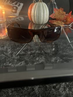 Blinde By Richard Walker. Glasses