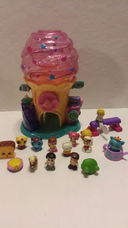Shopkins 14 quantity and little cone Playhouse