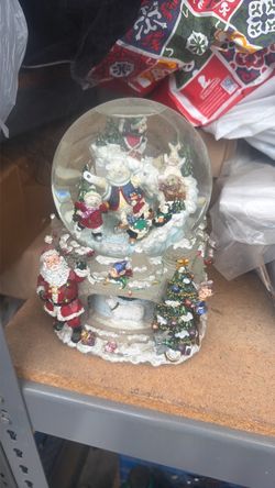 Christmas Musical Globe