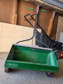 Scotts Spreader with Precision Flow Control