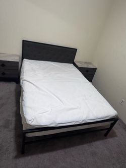 Full size bed