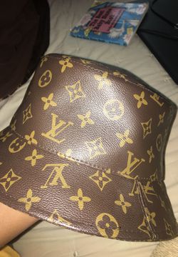 Louis Vuitton Hat for Sale in West Hollywood, CA - OfferUp