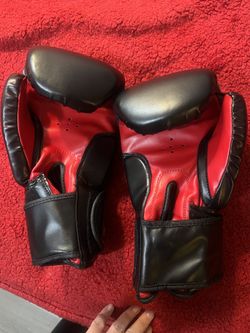10-Oz Boxing Gloves