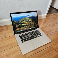 Macbook pro 15 inch core i7 16gb 256gb ssd, charger, final cut, logic, Adobe, office, or best offers