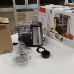 Emeril Lagasse Pasta & Beyond Electric Pasta and Noodle Maker Machine / Slow Juicer Attachment/New