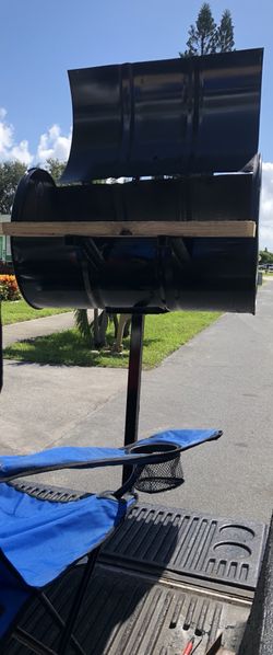 Custom tailgate BBQ Grill