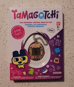 Tamagotchi Original Gen 1 - RARE “Pumpkin Patch” limited chase shell 2026