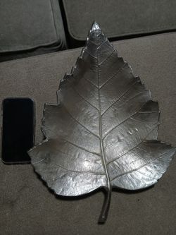 Leaf cast aluminum heavy old tray