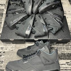 I Want To Buy Black Cat 4s 8.5 Men ‼️