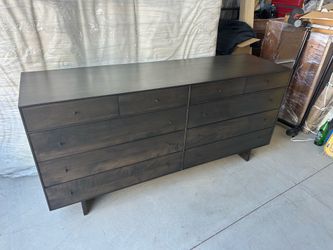 ROOM & BOARD 10 Drawer Dark Wood Dresser ~ CAN DELIVER!!!