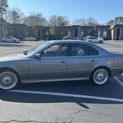 2002 BMW 525i
