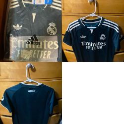 Real Madrid away jersey small-XL only