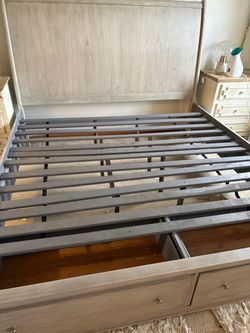 King size bed
