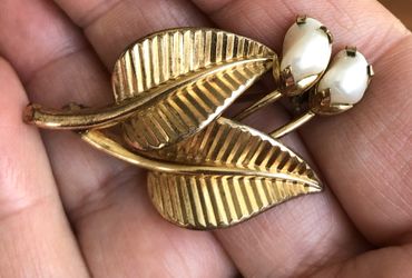 Florian Vintage brooch with pearls