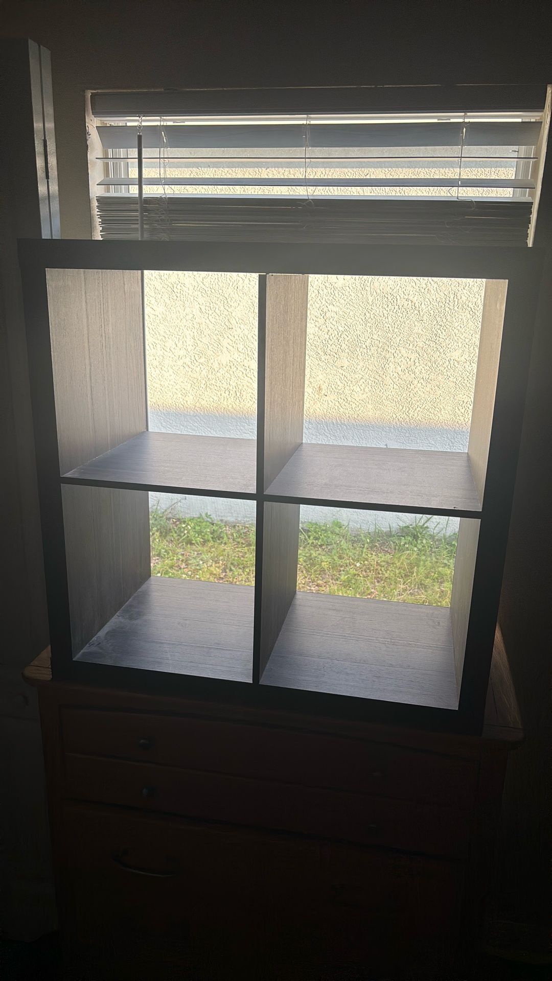4 Spot Book Case
