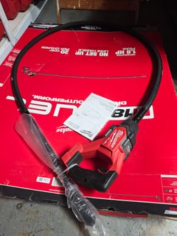 VIBRATOR MILWAUKEE M18 FUEL 18V Lithium-lon Brushless Cordless 8 ft. Concrete Pencil Vibrator (Tool-Only)