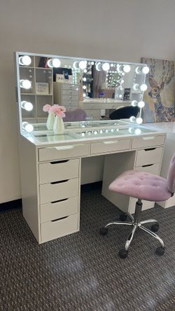 Makeup Vanity glass top with Bluetooth mirror
