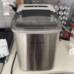 Frigidaire Ice Maker