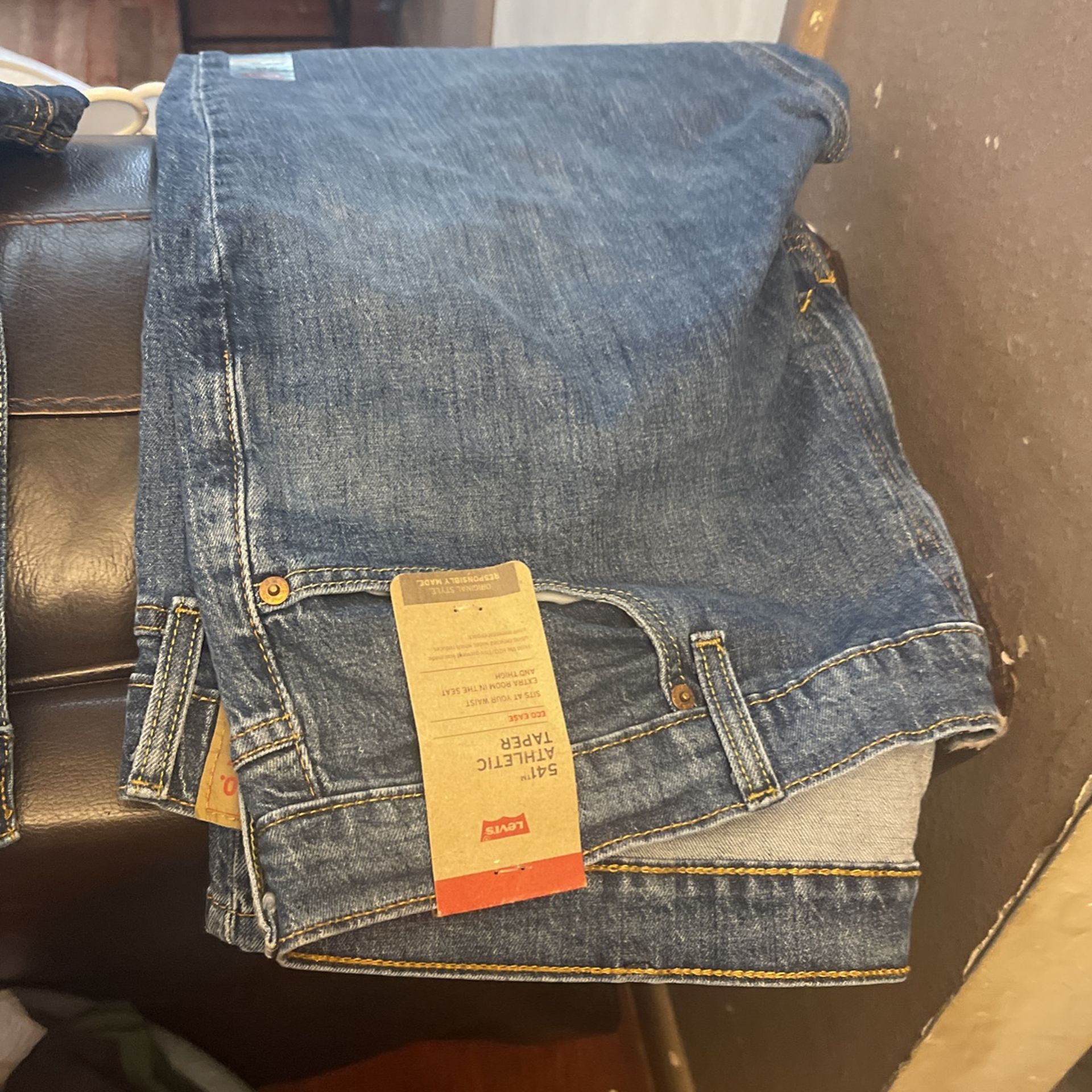 Levis 541