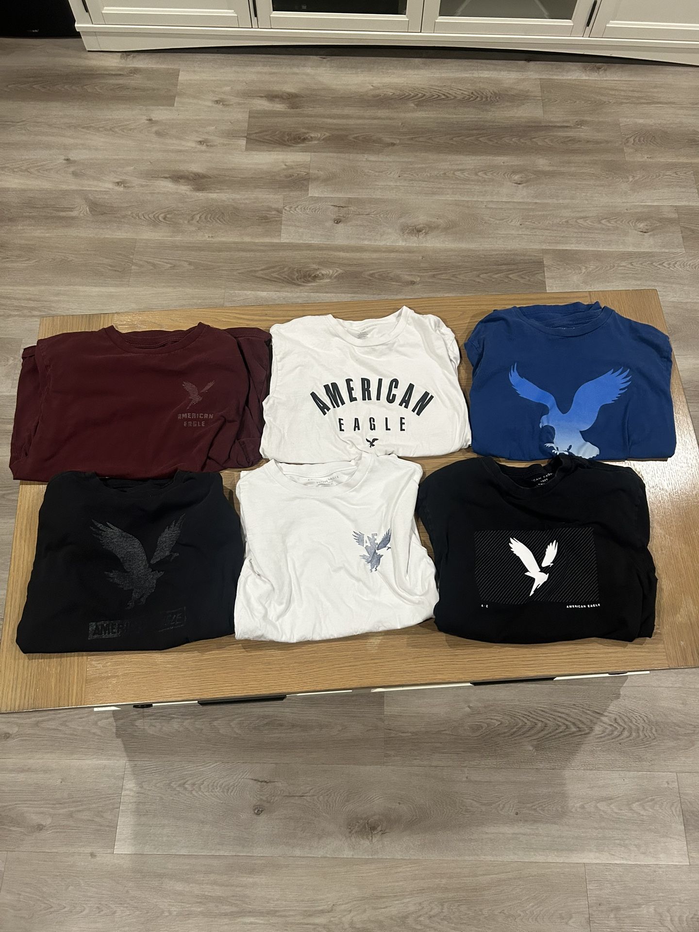 American Eagle T-Shirt Bundle – Men’s Medium (6 Shirts)
