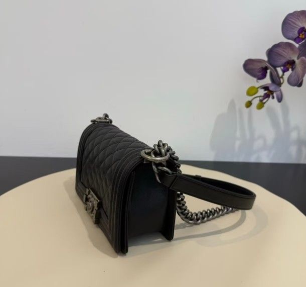 Chanel black chain shoulder bag