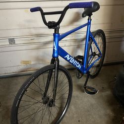 Aventon 