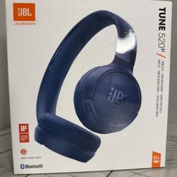 JBL Tune 520BT - Wireless on-ear headphones - Immerse in JBL Pure Bass sound wherever you go. - Blue