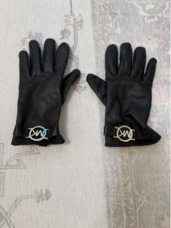 Michael Kora Woman’s small gloves