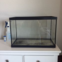 20 Gallon Fish Tank 