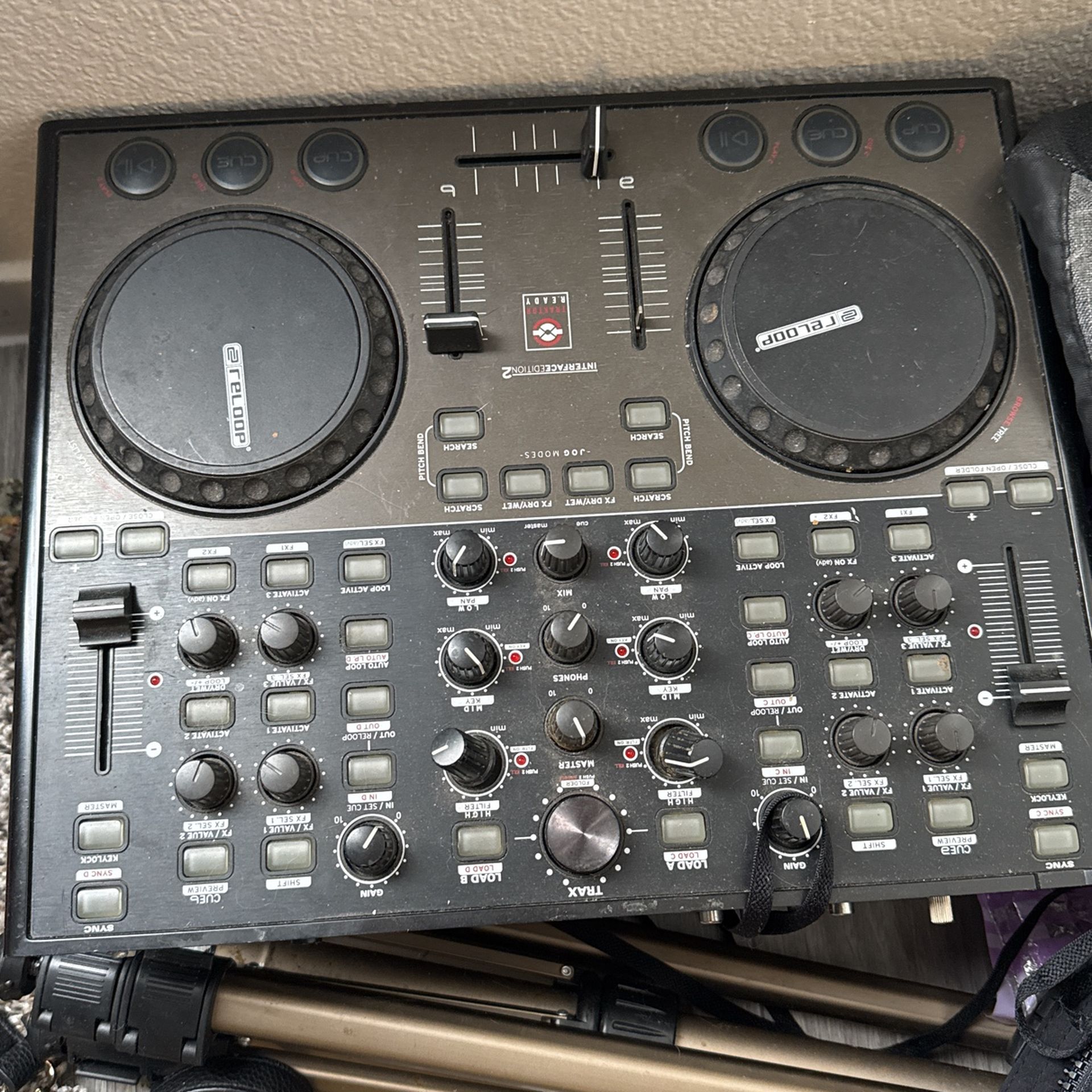 Sound Board 400$ Selling For 280$