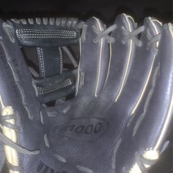 Wilson A1000 11.5 Infield Glove  Thumbnail